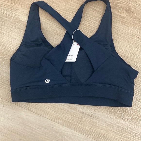 Lululemon Athletica Black Crisscross Sports Bra - Picture 4 of 4